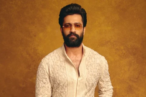 Love And War: Vicky Kaushal’s Broody Look From Sanjay Leela Bhansali’s Biggie Scream Intensity & We Agree, “Nazrein Milengi, Lekin Hatengi Nahi!”