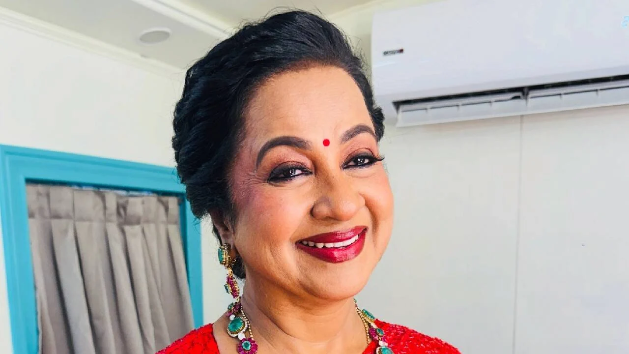 Radhika Sarathkumar SLAMS influencers and YouTubers