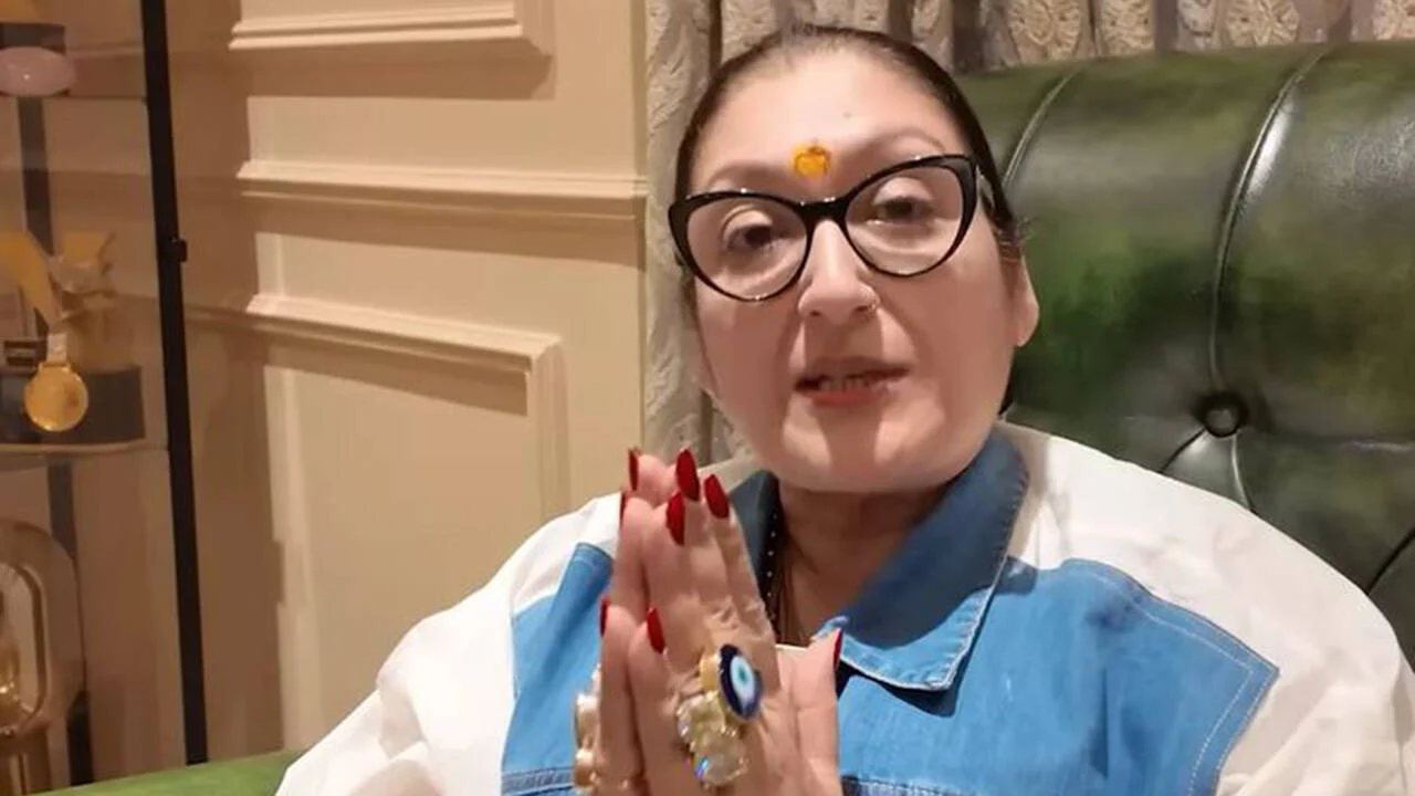 Sunita Ahuja reacts after Govinda’s Lalbaugcha Raja visit with Komal Rani