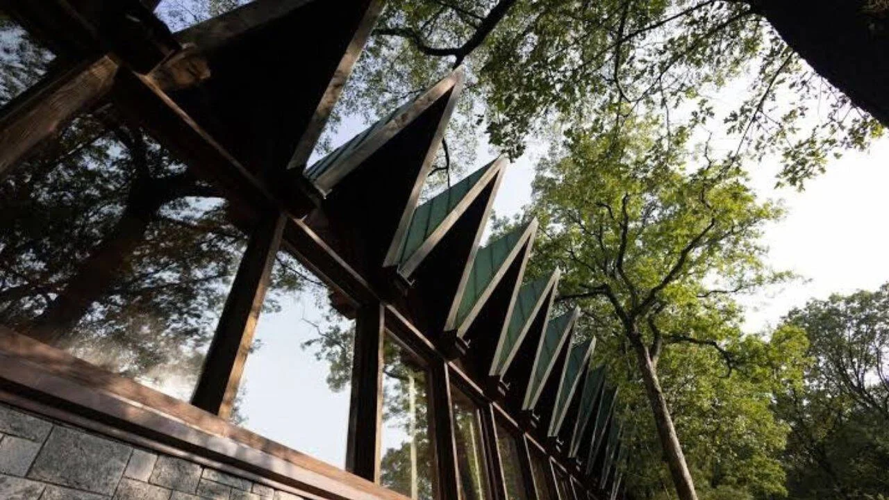 In 2026, Verity’s real-life home is a striking 1960s New York residence