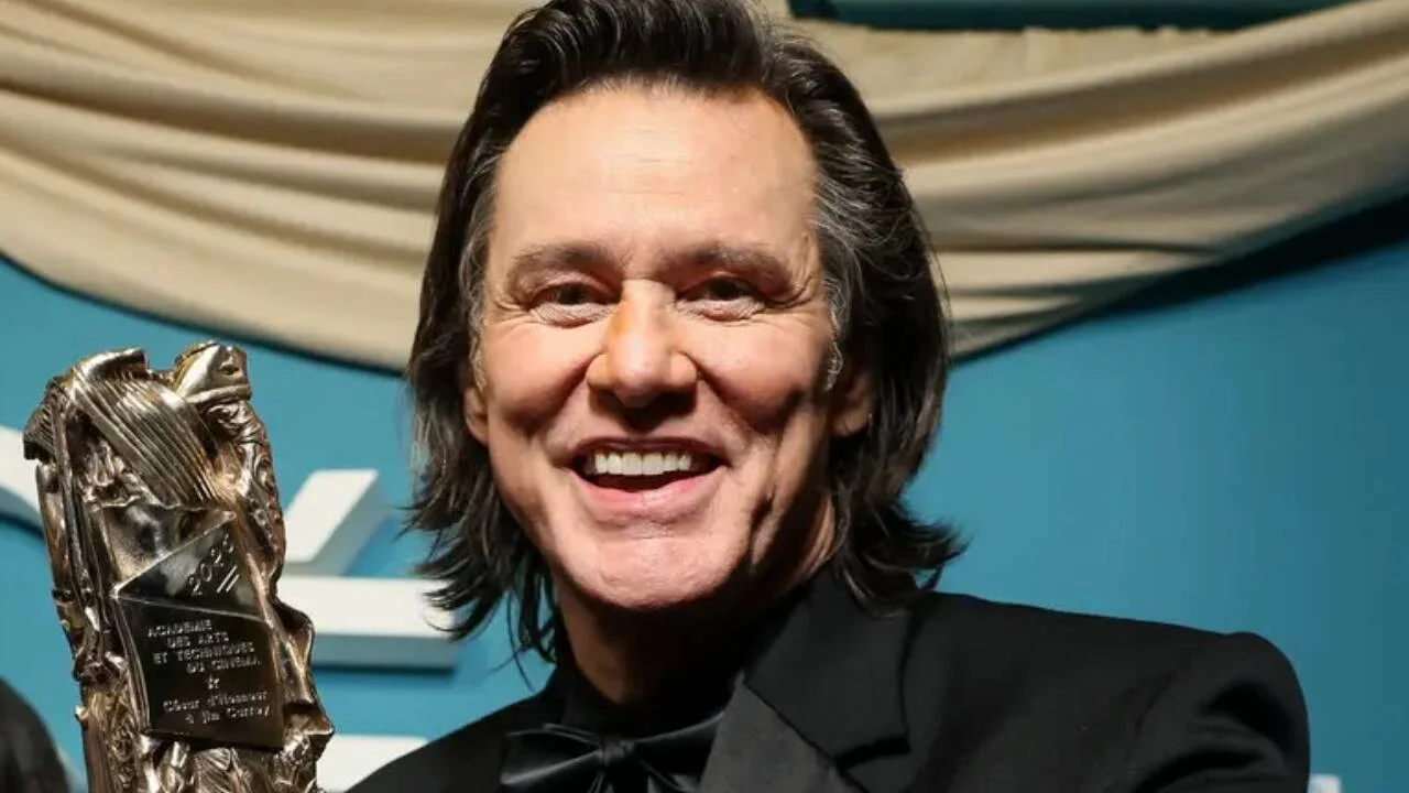 Jim Carrey weds girlfriend Min Ah in private ceremony