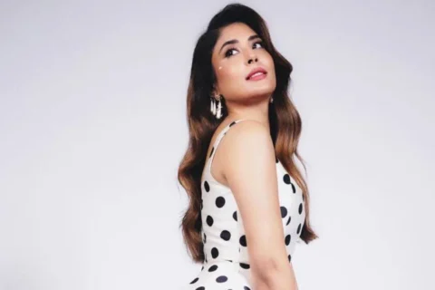 Kritika Kamra returns to X alleging Instagram censorship and slams trolls
