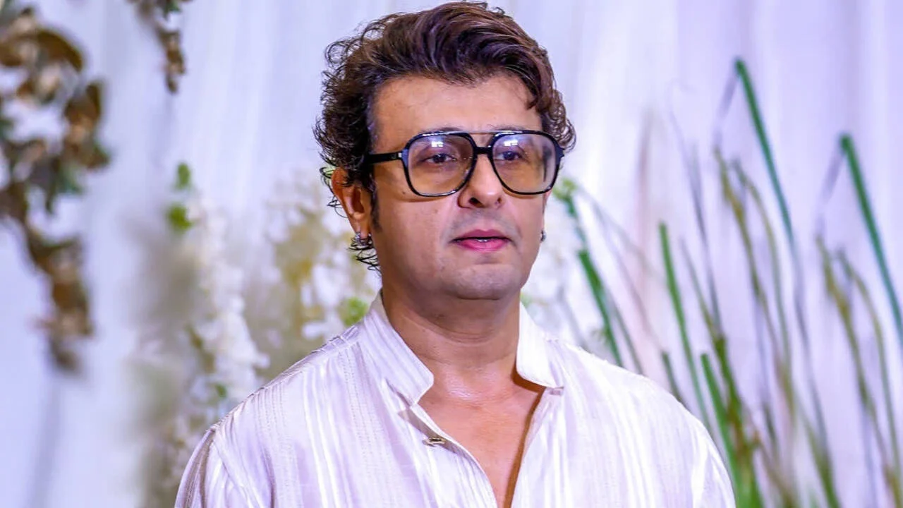 Sonu Nigam buys 3 commercial units in Mumbai for Rs 17 cr