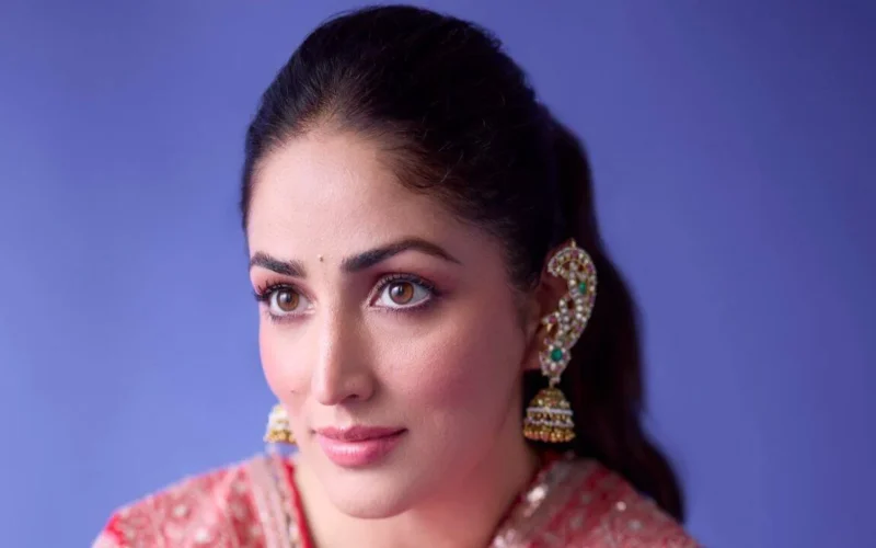 Yami Gautam stuns in Rs 1.01 lakh red Anarkali ahead of Nayyi Navelli